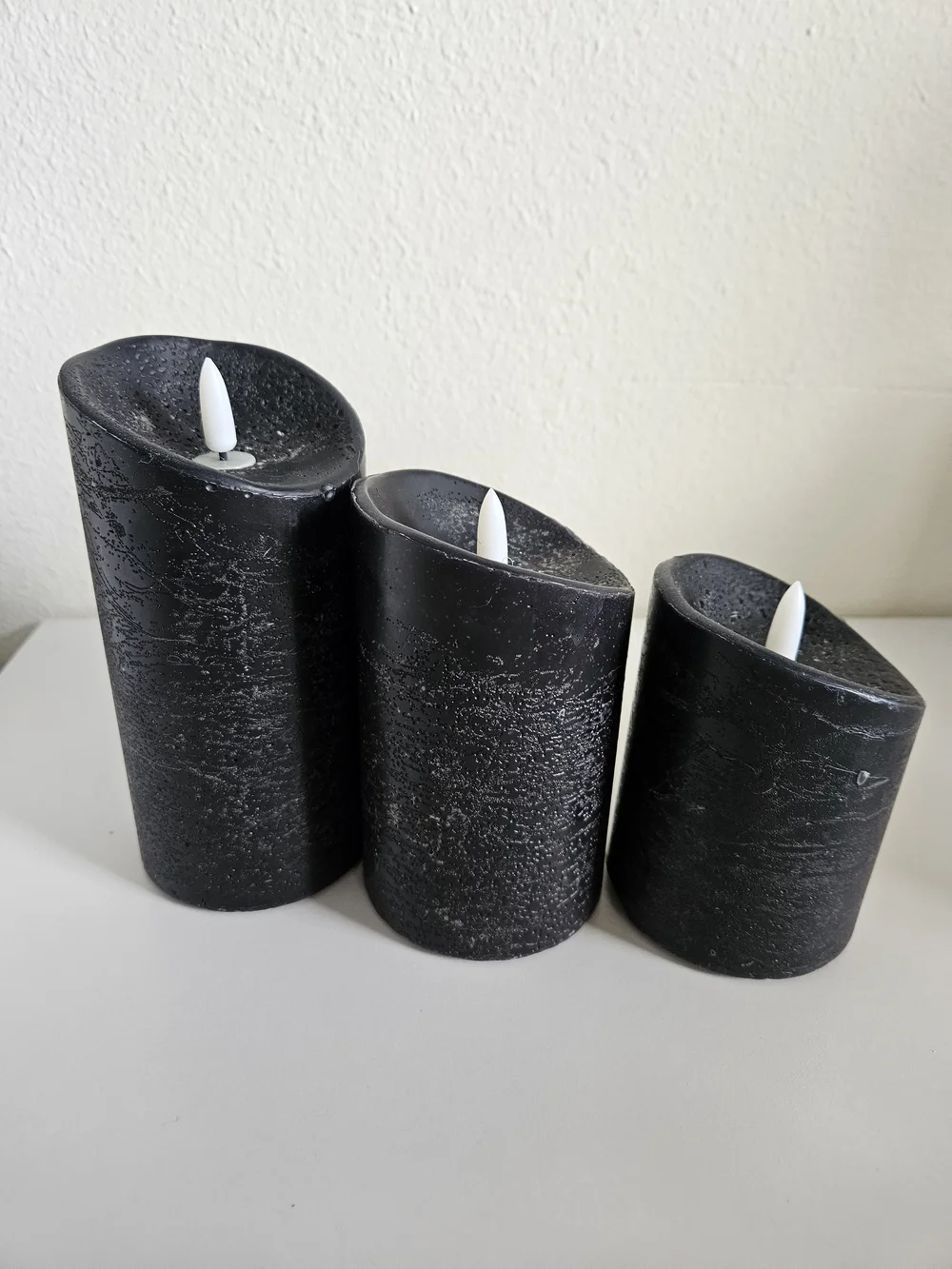 Black LED Pillar Flameless Candle Set with Remote